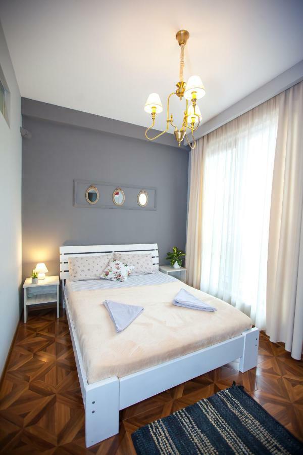 Tbilisi Loa Apartment Buitenkant foto